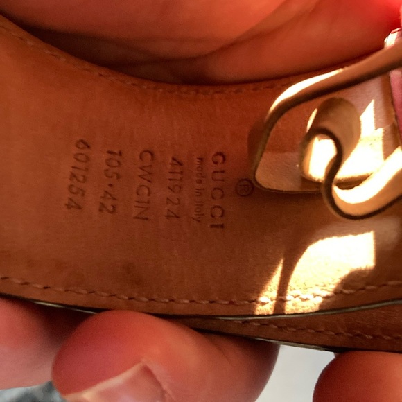 New mens Guccis belt size 38 comes with box - Picture 2 of 2